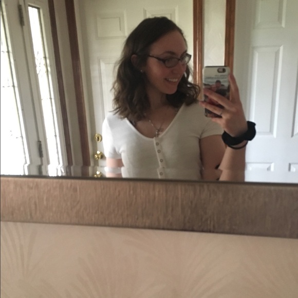 Meet your Posher, Danielle - Picture 1 of 1